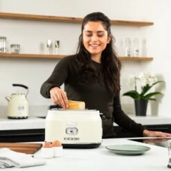 Westinghouse Retro Waterkoker + Broodrooster 2 Sleuven + Staafmixer - Wit 20 Westinghouse Retro Waterkoker + Broodrooster 2 Sleuven + Staafmixer - Wit -Thuiskeuken 1200x1200 181