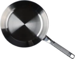 Saveur Selects Koekenpan Voyage - Tri-Ply RVS - ø 25 Cm - Zonder Anti-aanbaklaag -Thuiskeuken 1200x959 1