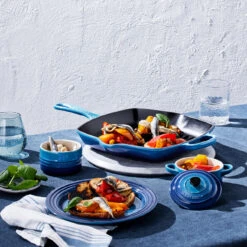 Le Creuset Grillpan Signature - Azure - 26 X 26 Cm - Geëmailleerde Anti-aanbaklaag 13 Le Creuset Grillpan Signature - Azure - 26 X 26 Cm - Geëmailleerde Anti-aanbaklaag -Thuiskeuken 20183262200422 alt4
