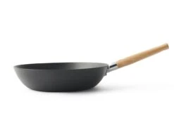 BK Wokpan Force - Carbon Steel - ø 30 Cm - Zonder Anti-aanbaklaag -Thuiskeuken 211a559f61bfa284b42c782c1acbbe0bf51f15c0 144dpi BK Force CS ind Wok 30 Front