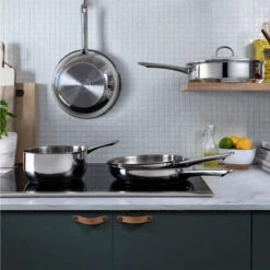 BK Hapjespan Met Deksel - Bright RVS - ø 28 Cm - Zonder Anti-aanbaklaag -Thuiskeuken 23f28ce08a675f8207040ca3b1b15cd04406522d BK Bri SauteP 1pc CC005749 001 Collection