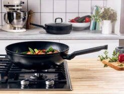 BK Wokpan Easy Induction - Aluminium - ø 30 Cm / 5 Liter - Keramische Anti-aanbaklaag -Thuiskeuken 5a9af3504a9db6be68e4bbede96c4729367a182c BK Easy Induction Wok 005