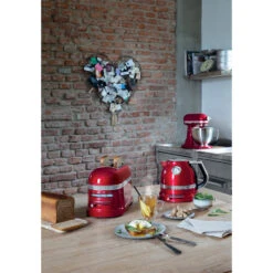 KitchenAid Waterkoker Artisan - Temperatuurregeling - Appelrood - 1.5 Liter - 5KEK1522ECA 9 KitchenAid Waterkoker Artisan - Temperatuurregeling - Appelrood - 1.5 Liter - 5KEK1522ECA -Thuiskeuken 8597800012305B15D 1