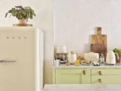 SMEG Citruspers - Elektrisch - Creme - CJF11CREU -Thuiskeuken CJF01CREU L16