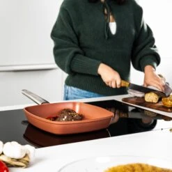 Westinghouse Grillpan Performance - Rebel Red - 28 X 28 Cm - Standaard Anti-aanbaklaag -Thuiskeuken WCFP0095G28OR 7