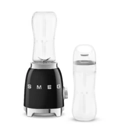 SMEG Smoothie Blender - Compact - Zwart - 600 Ml - PBF01BLEU -Thuiskeuken WEB PBF01BLEU 24.jpg