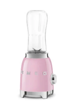 SMEG Smoothie Blender - Compact - Roze - 600 Ml - PBF01PKEU 14 SMEG Smoothie Blender - Compact - Roze - 600 Ml - PBF01PKEU -Thuiskeuken WEB PBF01PKEU 5.jpg