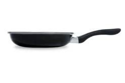 BK Koekenpan Fortalit - ø 24 Cm - Geëmailleerde Anti-aanbaklaag -Thuiskeuken c196567377165b80439afa290406321e340708b7 B1208 714 FORTA PD HR 300dpi 1