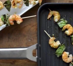 Valira Grillpan Aire Basics - Zwart - 28 X 28 Cm 9 Valira Grillpan Aire Basics - Zwart - 28 X 28 Cm -Thuiskeuken grillpansfeerfoto2 1 1